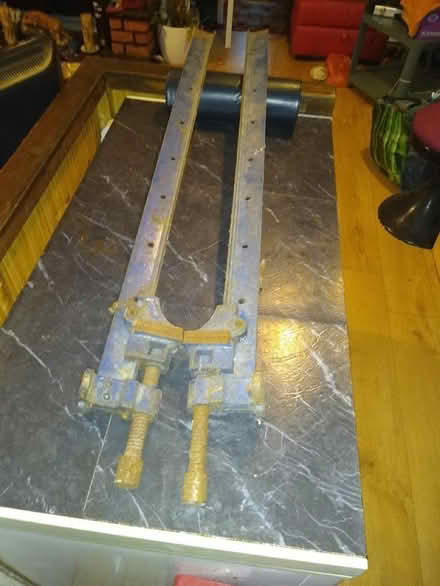 Photo of free 2 sash clamps (Langdon Hills ) (Laindon SS16) #1