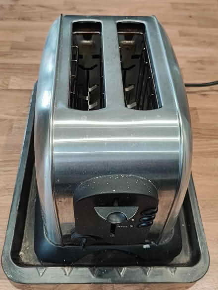 Photo of free 2 slice toaster (Wilmslow SK9) #2