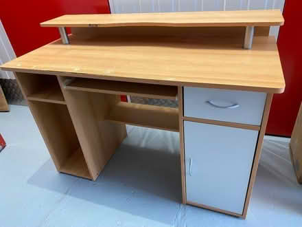 Photo of free Office desk (Hollingbury BN1) #3