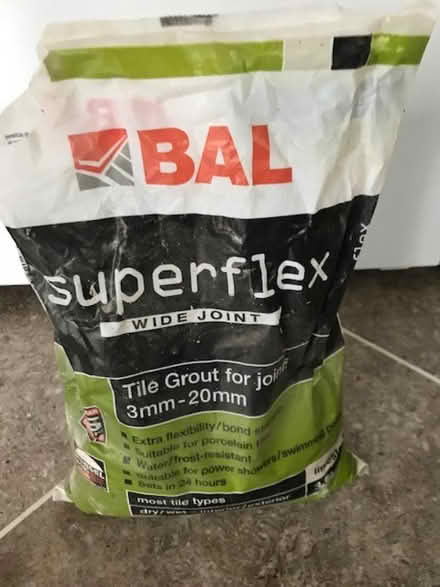 Photo of free limestone grout powder (Brooke NR15) #1
