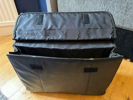 Photo of free Targus laptop travel bag (TW9) #2