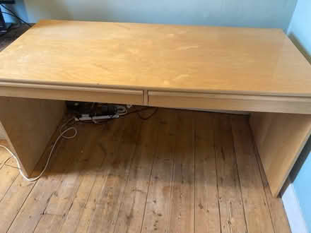 Photo of free Large desk (London, Alexandra Palace N22) #2