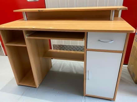 Photo of free Office desk (Hollingbury BN1) #1
