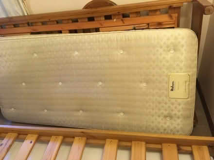 Photo of free Up and under single beds, wood in good condition (Bridge of Allan FK9) #3