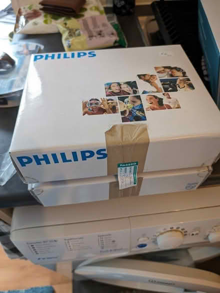 Photo of free Phillips Digital Photo Frame (Welwyn AL6) #2