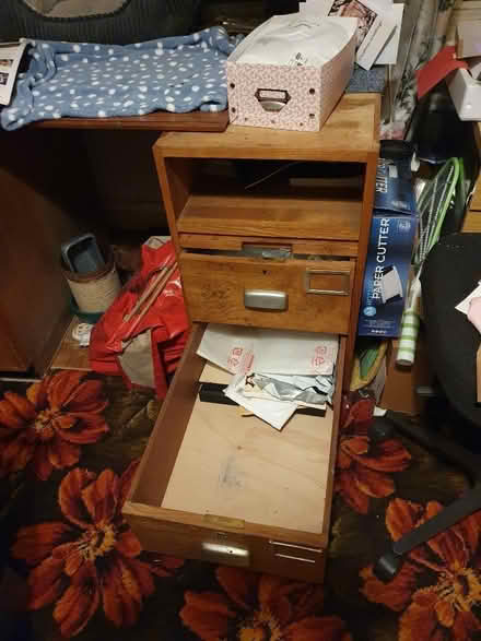Photo of free 2 sets of drawers. Can be combined as desk. (Caterham on the Hill CR3) #4