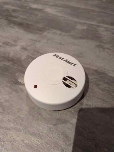 Photo of free First alert fire alarm (EN11 - Hoddesdon) #1
