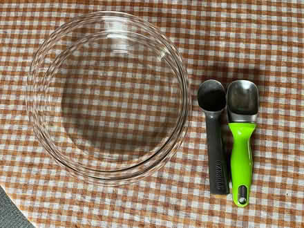 Photo of free Glass pie pans + 2 ice cream scoops (Highland Park) #1