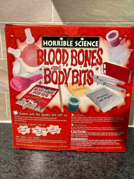 Photo of free “Horrible Science” fun kit (Bournmoor DH4) #1