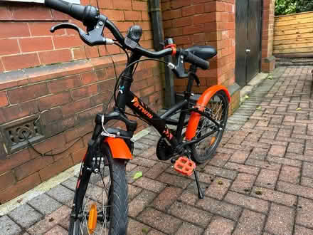 Photo of free Child bike, scooter and golf set (Stockport) #4