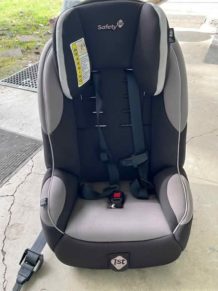 Photo of free toddler carseat (East Medford) #1