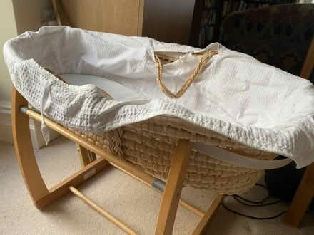 Photo of free Moses basket with rocking base (Helton CA10) #3