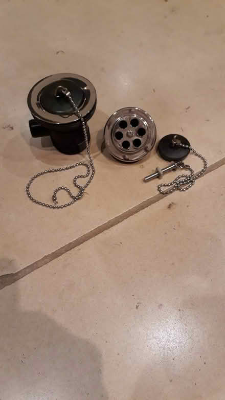 Photo of free Bath waste, overflow and trap (Kidlington OX5) #1