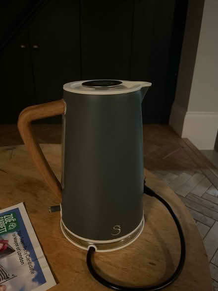 Photo of free Broken kettle (Blackhorse Road) #1