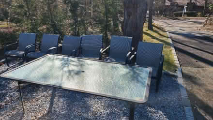 Photo of free Brown Jordan Outdoor dining set (Belle Terre) #3