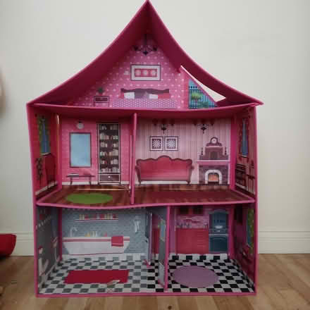 Photo of free Kids foldable doll house (Woking) #1