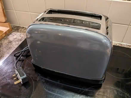 Photo of free Toaster - 2 slice (Hook RG27) #3