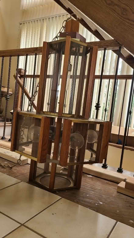 Photo of free Vintage chandalier (Belle Terre) #2