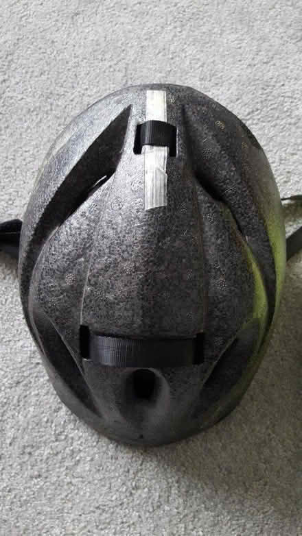 Photo of free child cycle helmet (Eden Park) #3