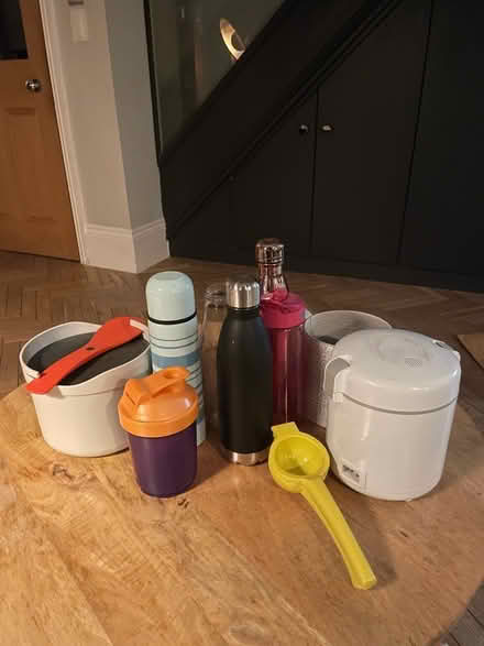 Photo of free Assorted kitchen items (Blackhorse Road) #1