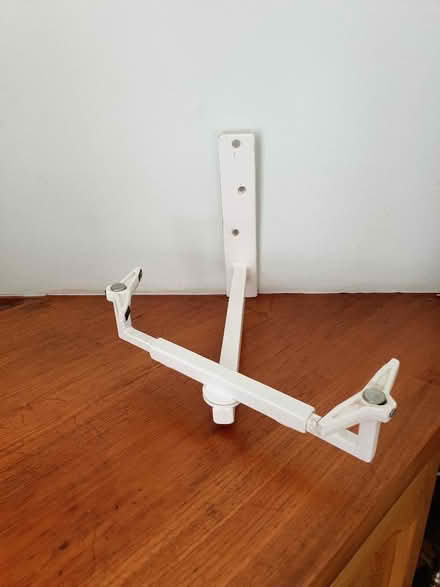 Photo of free Heavy duty wall bracket (Gospel Oak NW5) #1