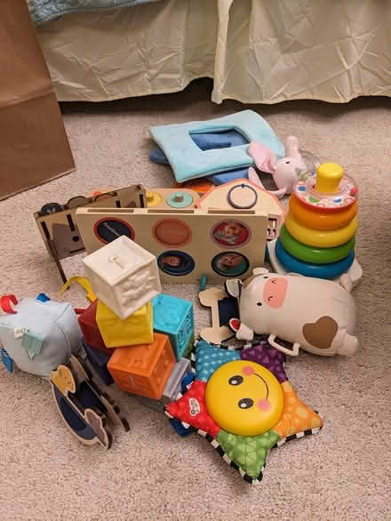 Photo of free Baby toys (Cherry Chase) #2