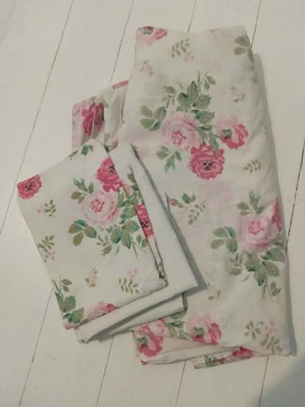 Photo of free Bed linen (Bearton SG5) #1