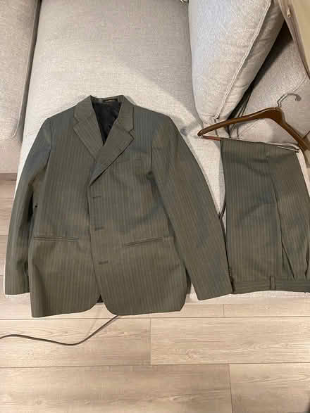 Photo of free Gray suit for teen (Redmond) #1