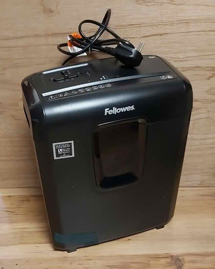 Photo of free Paper shredder (1) (Hinckley LE10) #1