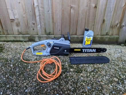 Photo of free Electric chainsaw, fully working order (Crowthorne RG45) #1