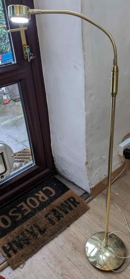 Photo of free floor or standard lamp (Bethesda LL57) #1