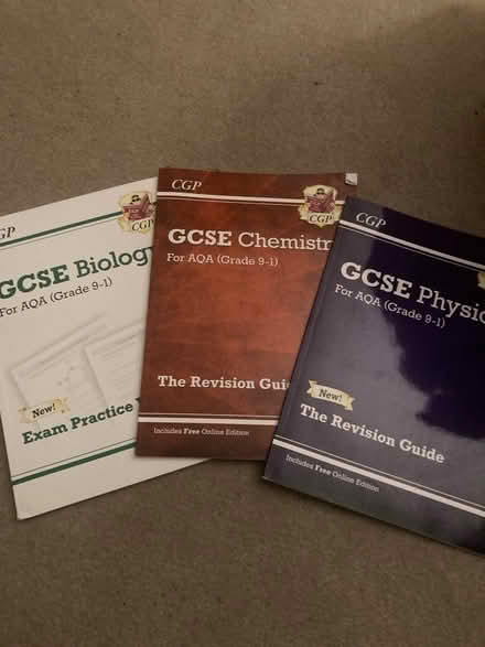 Photo of free GCSE science guides (Wilmslow SK9) #1