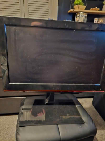 Photo of free 32inch free view tv (St. Georges TF2) #1