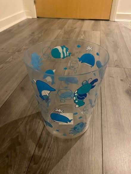 Photo of free Plastic bin (Finnieston, Glasgow, G3) #1