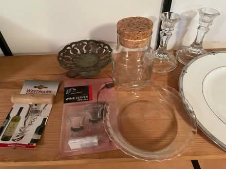 Photo of free Various kitchen/decorative items (Capitol Hill) #2
