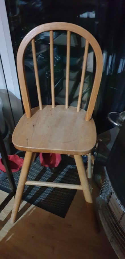 Photo of free Childs chair (Harold Hill RM3) #1