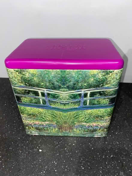 Photo of free Biscuit tin (Hook KT9) #2