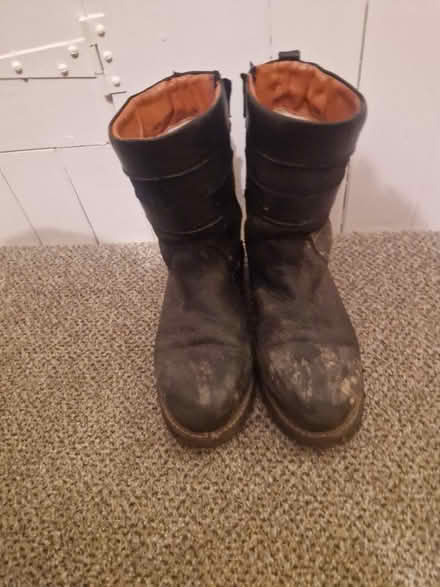 Photo of free boots size 6.5 women's waterproof (PR25 Leyland) #2