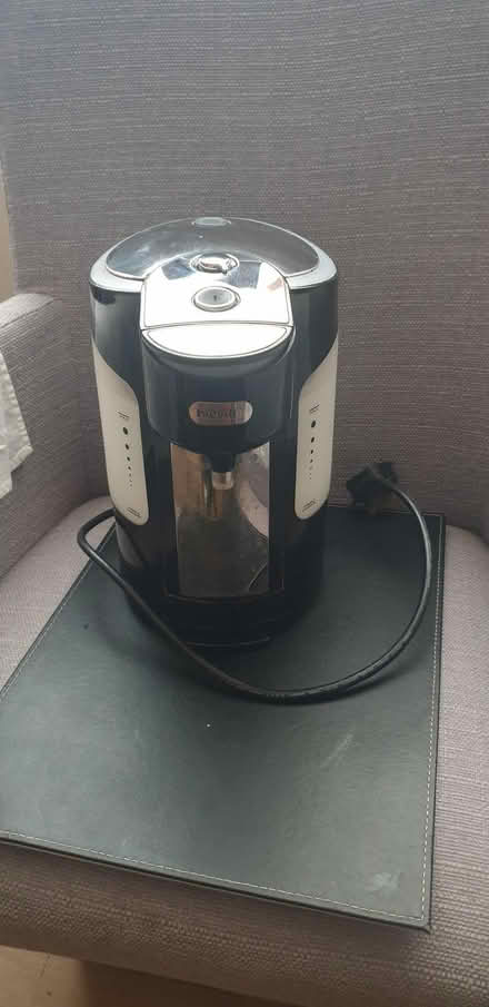Photo of free Kettle (Harold Hill RM3) #1