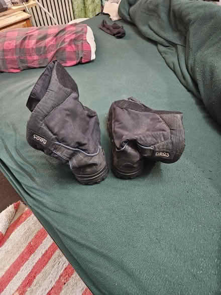 Photo of free NEOS snow boots 2XL (Poughkeepsie) #4
