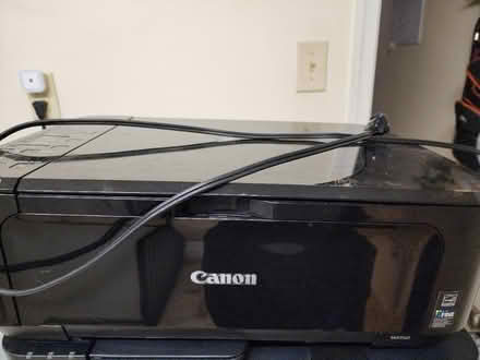 Photo of free Canon mg3122 printer (Temple Hills, md) #1