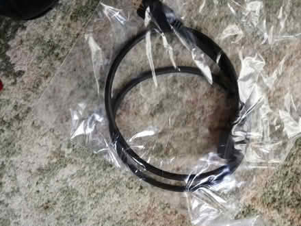 Photo of free HDMI cables. Four male-to-male, one male-to-female (Stroud GL5) #1