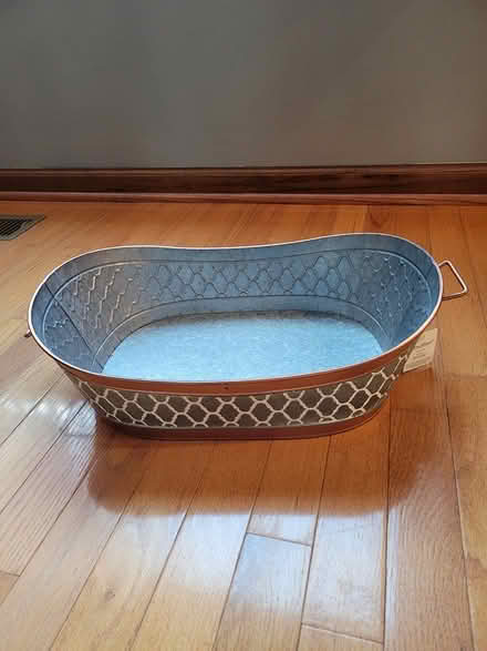 Photo of free Metal basket (Prospect Heights) #1