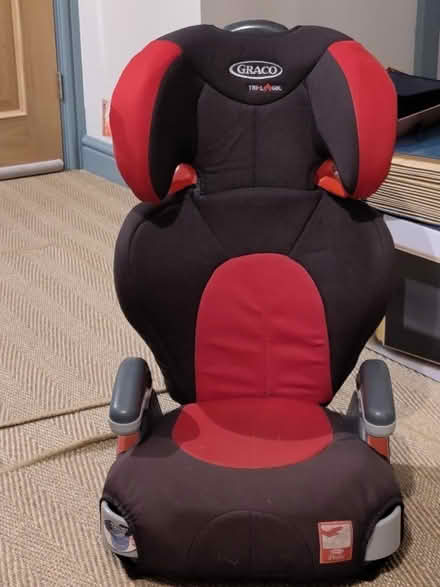 Photo of free Children's car seat (SL6 Cox Green) #1