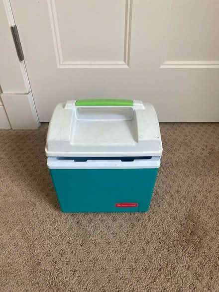 Photo of free Small rubbermaid cooler (West Catonsville) #1