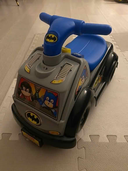 Photo of free Child Batman Car (NW9) #1