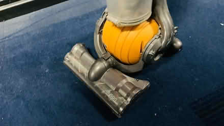 Photo of free Dyson vacuum (Belbroughton Road, Oxford OX2) #2
