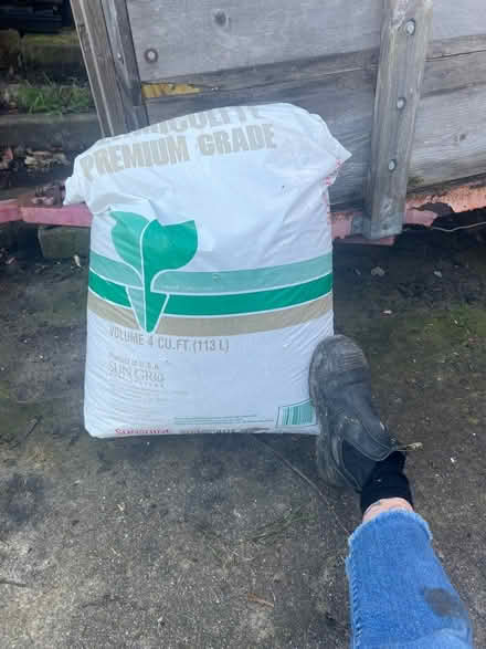 Photo of free About 3 cu.ft coarse vermiculite (Middle El Sobrante) #3
