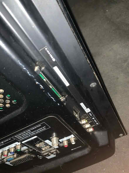 Photo of free Samsung tv (Bilbrook WV8) #4