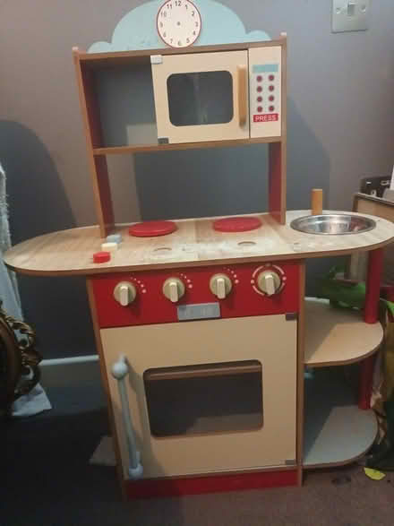 Photo of free Play Kitchen (Sunbury upon Thames) #2